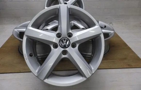 R17 alloy rim