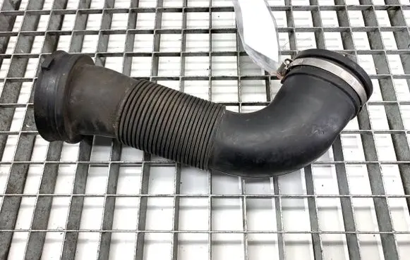 Opel Astra J Air intake hose/pipe 13254633