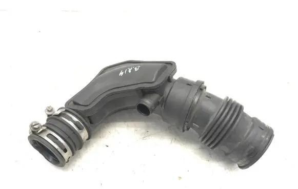 Ford Focus Breather hose/pipe 1109121S03