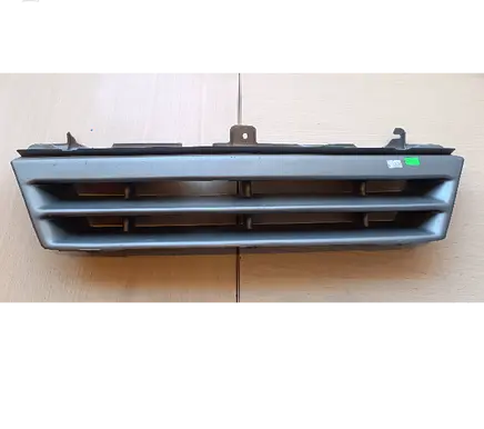 Opel Omega A Front bumper upper radiator grill 