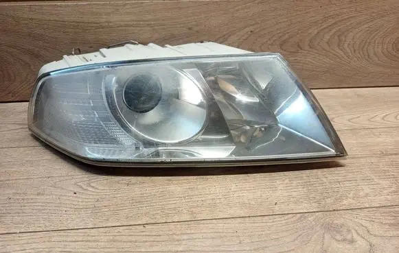 Skoda Octavia Mk2 (1Z) Headlight/headlamp 086651111R 6651111R 6651113RLHD