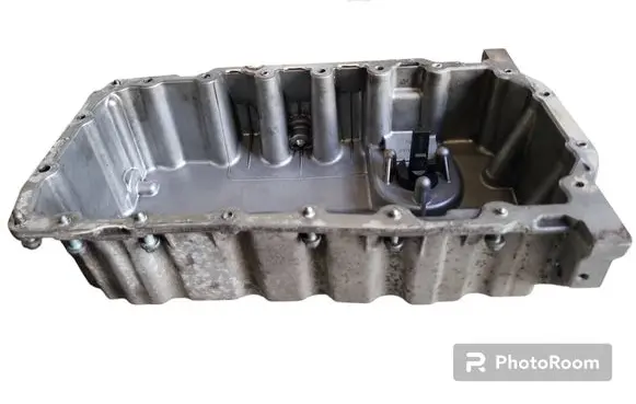 Volkswagen PASSAT B6 Oil sump 03G103603 1J0907660C