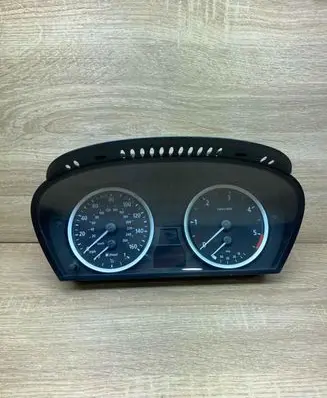 BMW 5 E60 E61 Speedometer (instrument cluster) 6958601 110080213USED