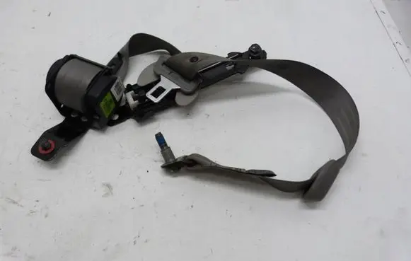 KIA Carnival Rear seatbelt 898104D100