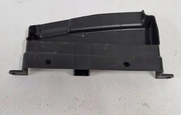 KIA Sportage Brake cooling air channel/duct 28213-D9000