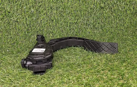 Audi Q5 SQ5 Accelerator throttle pedal 8K1723523 6PV00950501