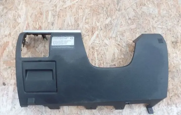 Dashboard lower bottom trim panel