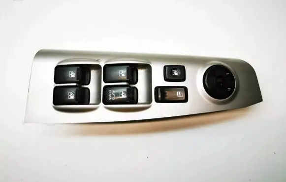 KIA Sportage Electric window control switch