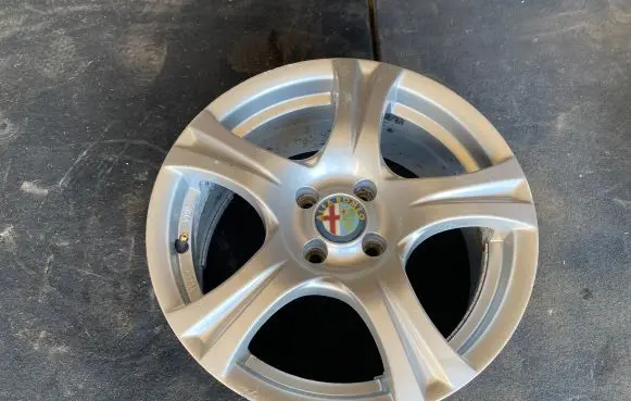 Alfa Romeo Mito R16 alloy rim