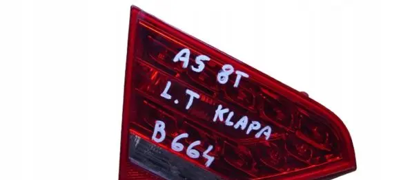 Audi A5 8T 8F Tailgate rear/tail lights 8T0945093A
