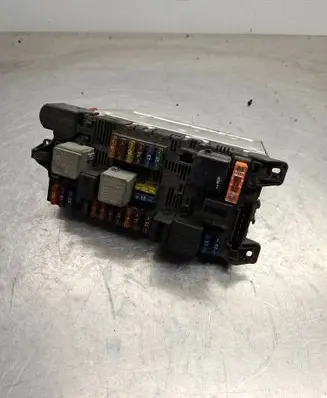 Mercedes-Benz E W211 SAM control unit 2115453901