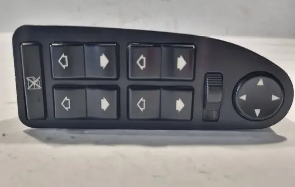 BMW 5 E39 Quarter vent window switch 8368966 9808 190350