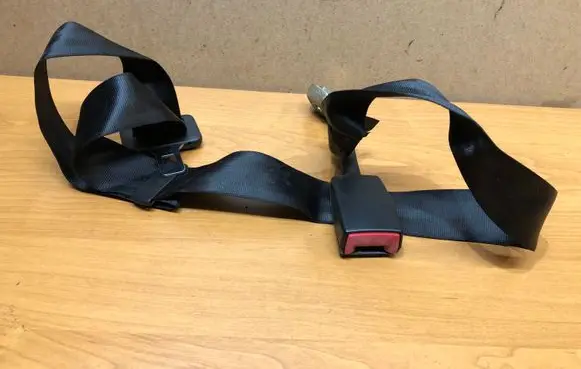 Audi A3 S3 8L Middle seatbelt (rear) 8L0857713A 8L0857740A 191857837
