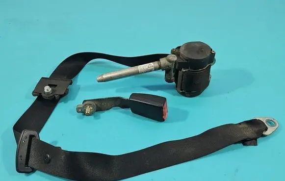Volkswagen II LT Front seatbelt IMPRK1506465