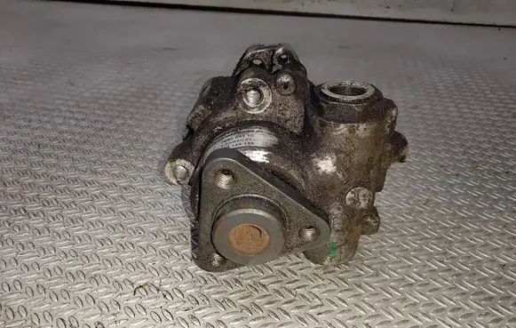 Audi A4 S4 B6 8E 8H Power steering pump 8E0145155