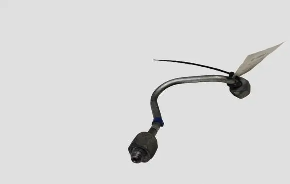 Mazda 6 Fuel injector supply line/pipe