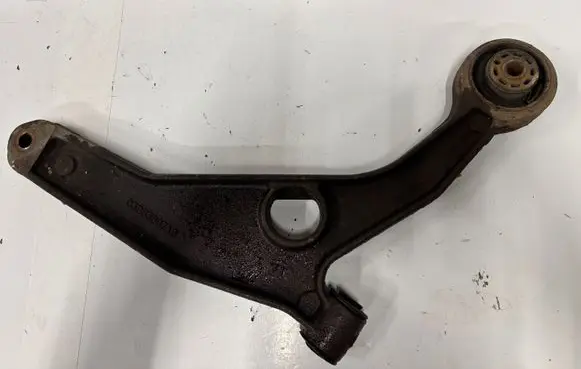Front lower control arm/wishbone