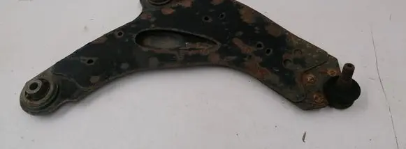 Opel Vivaro Front lower control arm/wishbone