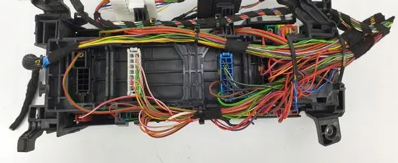 Mercedes-Benz A W176 Fuse box set A2465400040