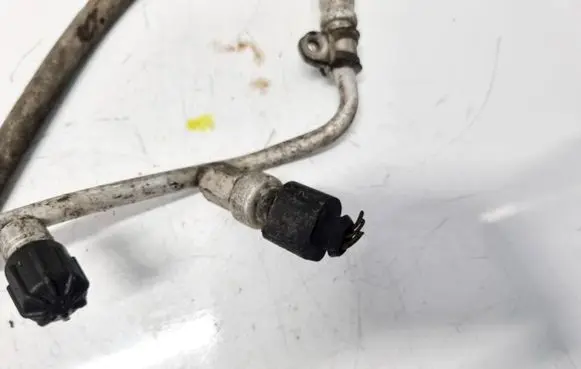 Volkswagen PASSAT B6 Air conditioning (A/C) pressure sensor 1J0959126