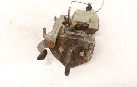 Skoda Octavia Mk2 (1Z) Central locking motor 