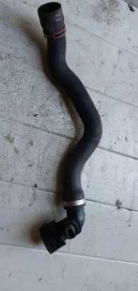 Audi Q7 4L Engine coolant pipe/hose