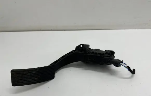 Mercedes-Benz A W177 Accelerator throttle pedal A1773002000