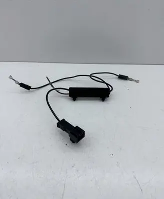 Mercedes-Benz CLS C218 X218 Aerial antenna amplifier A2128704589
