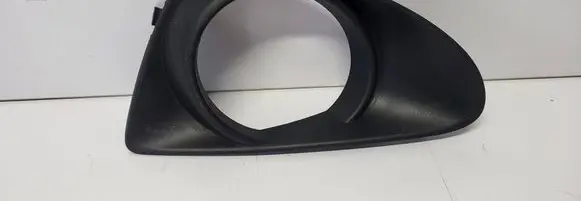 Toyota Yaris Front fog light trim/grill 84820D050