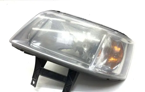 Volkswagen Transporter - Caravelle T5 Headlight/headlamp 7H1941015J 0301191301