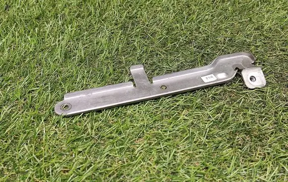 Bentley Flying Spur Intercooler pipe mounting bracket 4W0260081