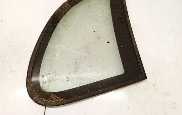 Opel Corsa B Rear side window as2