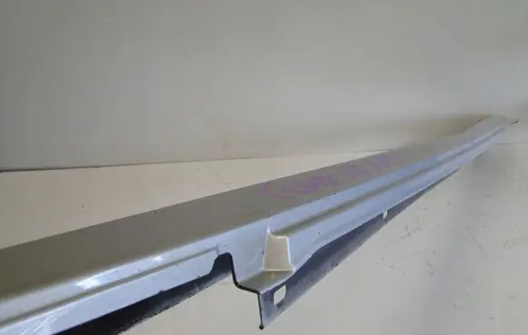 Mercedes-Benz C W204 Sill A2046902540