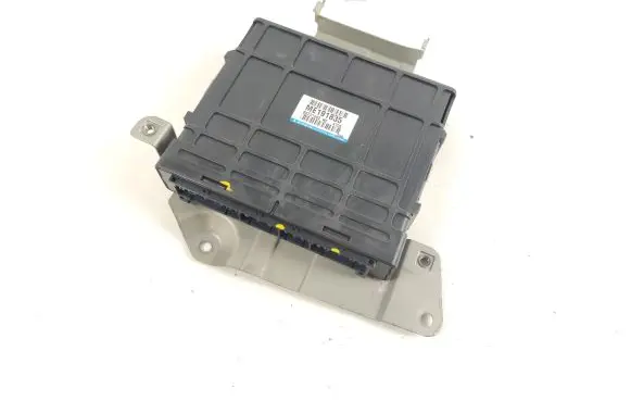 Mitsubishi Pajero Engine control unit/module ME191835