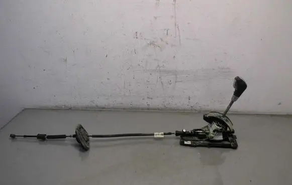 Renault Laguna III Gear selector/shifter in gearbox 