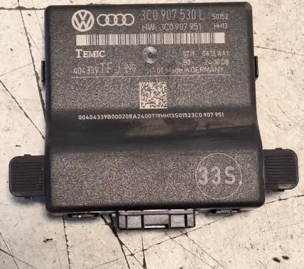 Volkswagen PASSAT B6 Gateway control module 3C0907530L 3C0907951 404339