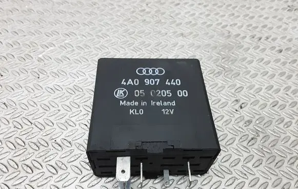 Audi A6 S6 C5 4B Other relay 4A0907440