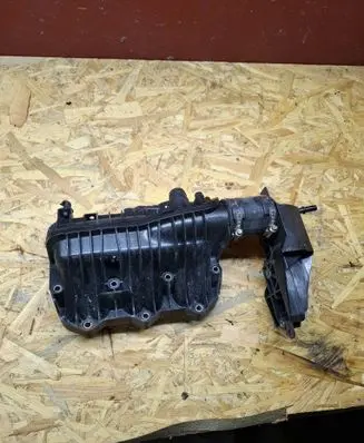Ford Focus Intake manifold CM5G9424FA