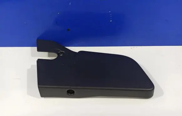 Volvo XC90 Front door seat control surround trim 39830390 39830391
