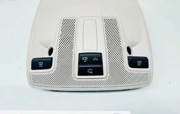 Mercedes-Benz B W246 W242 Front seat light A0009001502 124520064188 G1899012405