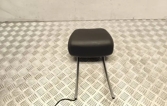 Mercedes-Benz E W212 Front seat headrest