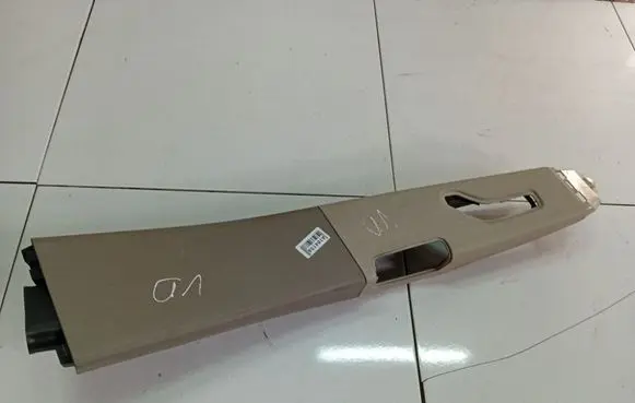 (B) pillar trim (top)