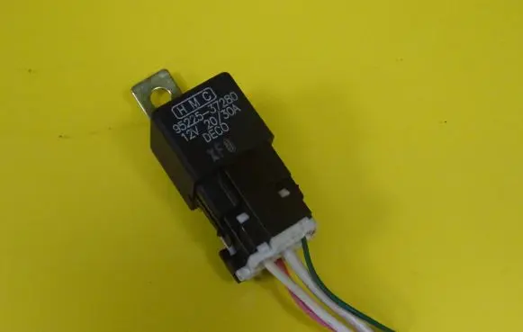 Hyundai Tucson JM Other relay 95225-37280 9522537280