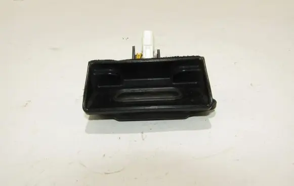 Honda CR-V Tailgate opening switch 