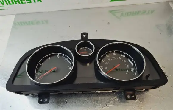 Speedometer (instrument cluster)