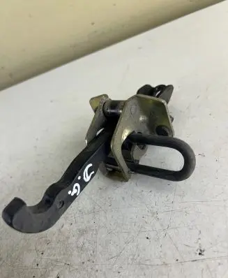 Volvo V50 Rear door check strap stopper