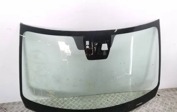 Mazda CX-5 Front windscreen/windshield window 