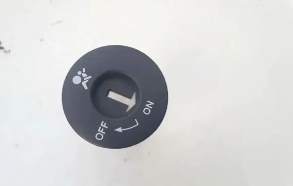 Nissan Qashqai Passenger airbag on/off switch 25585bc600