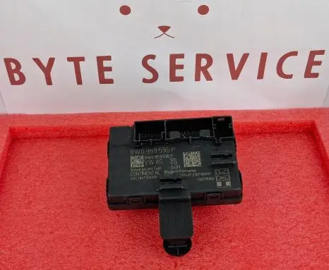 Audi A4 S4 B9 8W Door control unit/module 8W0959595P