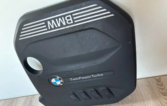 BMW 5 G30 G31 Engine cover (trim) 8579541 01020304 16208310